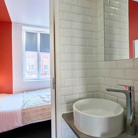 Apartment La Maison Corneille - Grande Maison 4 Avec Terrasse - Proche Lille - Parking Gratuit - Sejours Familiales Et Professionnels *